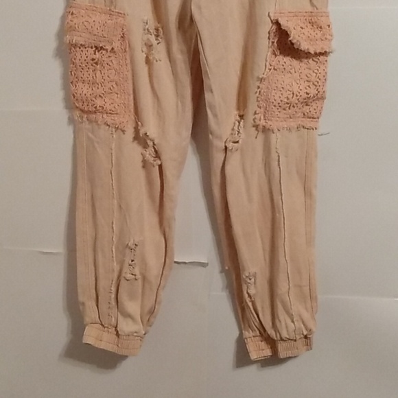 Pol Distressed Boho Pink Cargo Embroidery Joggers - Picture 8 of 11